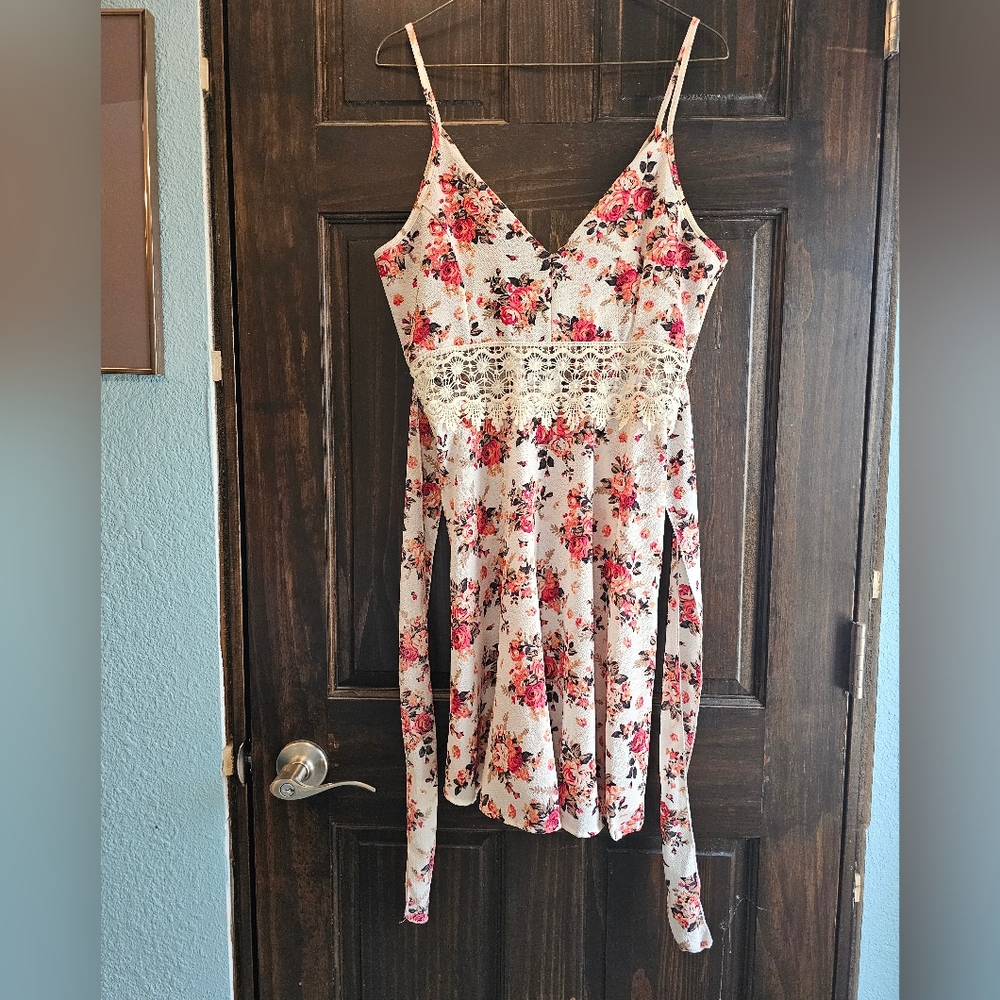 O'Delilah White Sundress Mini Dress with Smocked Waist and V-Neck